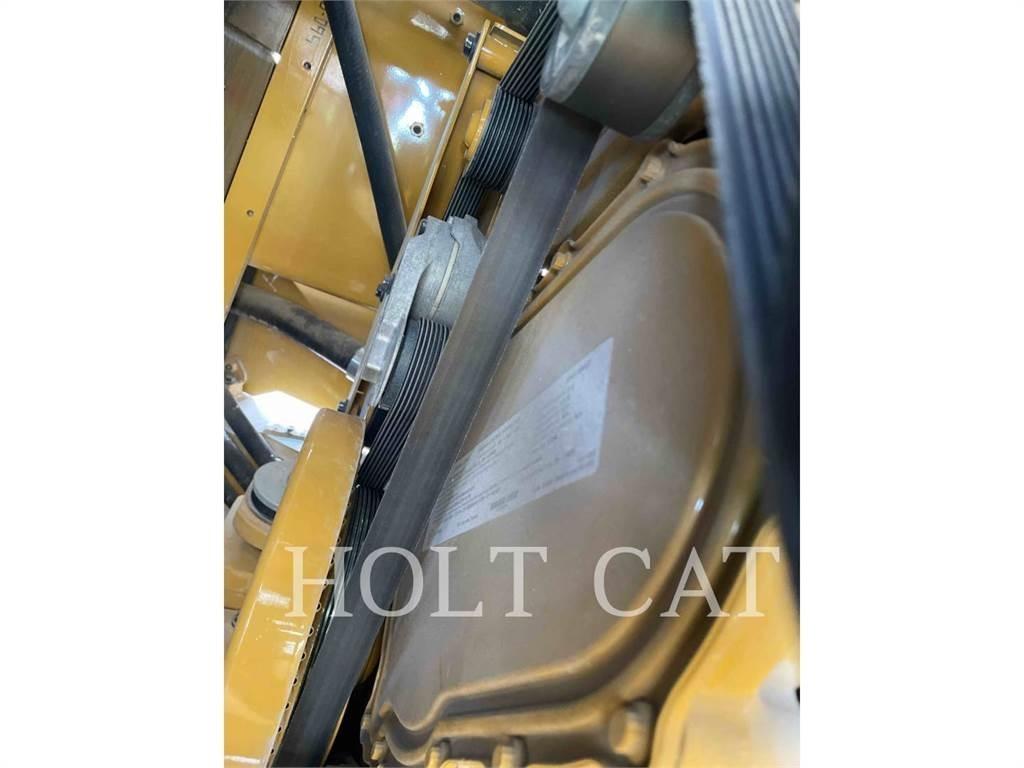 CAT RM400 CAB 아스팔트 리사이클러