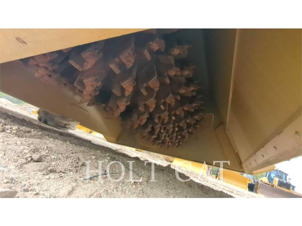 CAT RM400 CAB 아스팔트 리사이클러