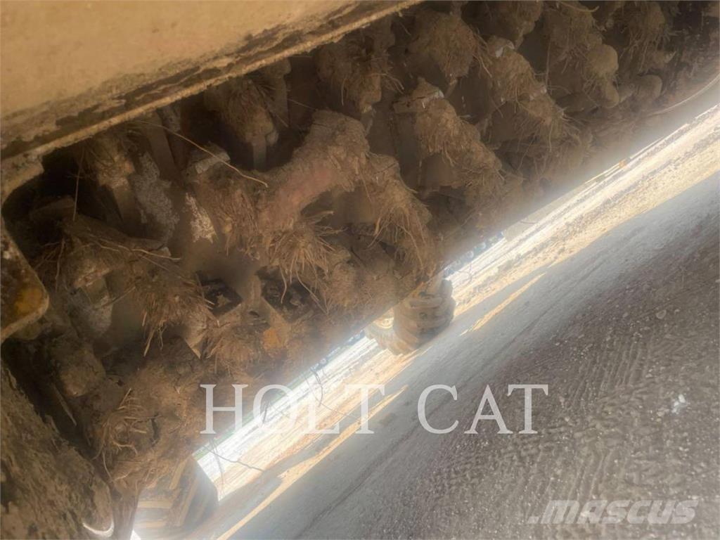 CAT RM400 CAB 아스팔트 리사이클러
