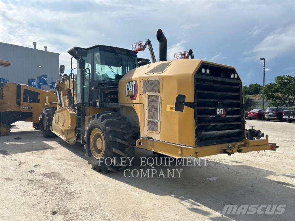 CAT RM500B 아스팔트 포장장비