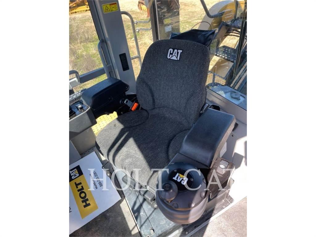 CAT RM500B CAB 아스팔트 리사이클러