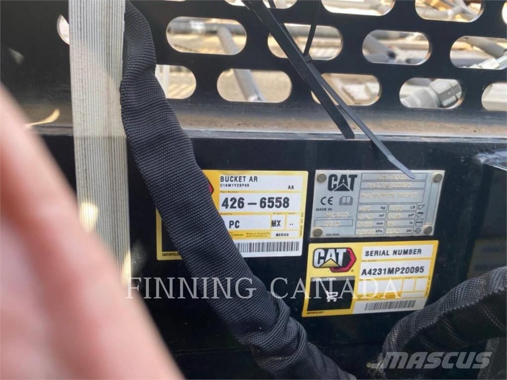 CAT SSL-BM-86 버켓