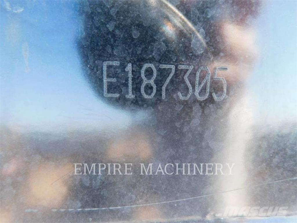 CAT SSL-LR116 지게차