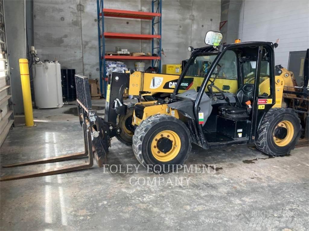 CAT TH255C 텔러 핸들러