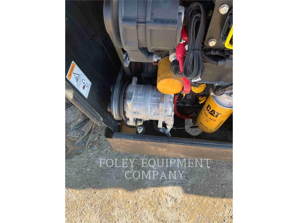 CAT TH255CC 텔러 핸들러