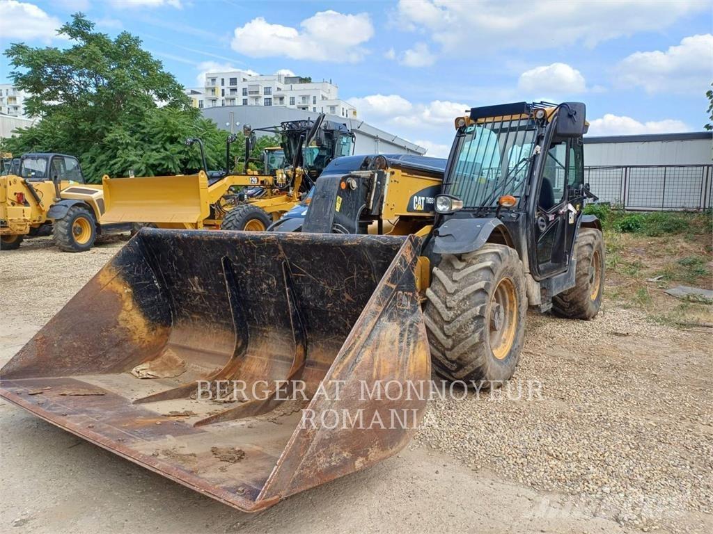 CAT TH3510D 텔러 핸들러
