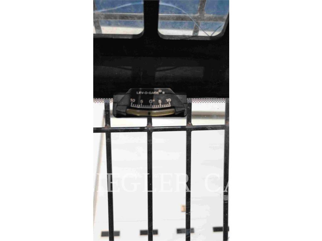 CAT TH360B 텔러 핸들러