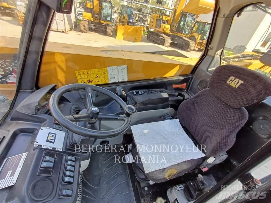 CAT TH407C 텔러 핸들러