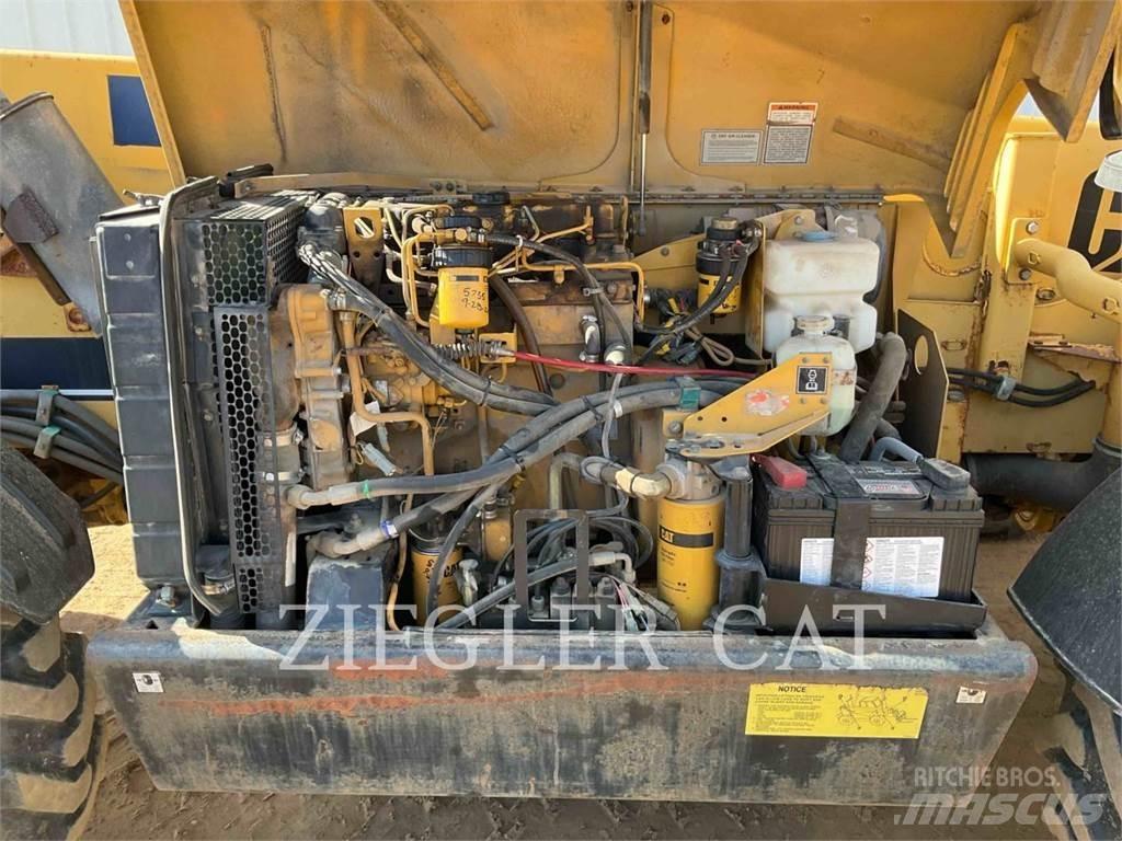 CAT TH63 텔러 핸들러