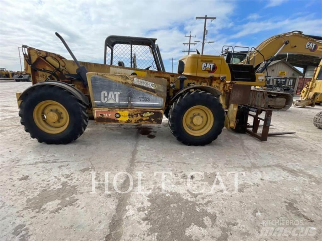 CAT TH63 텔러 핸들러