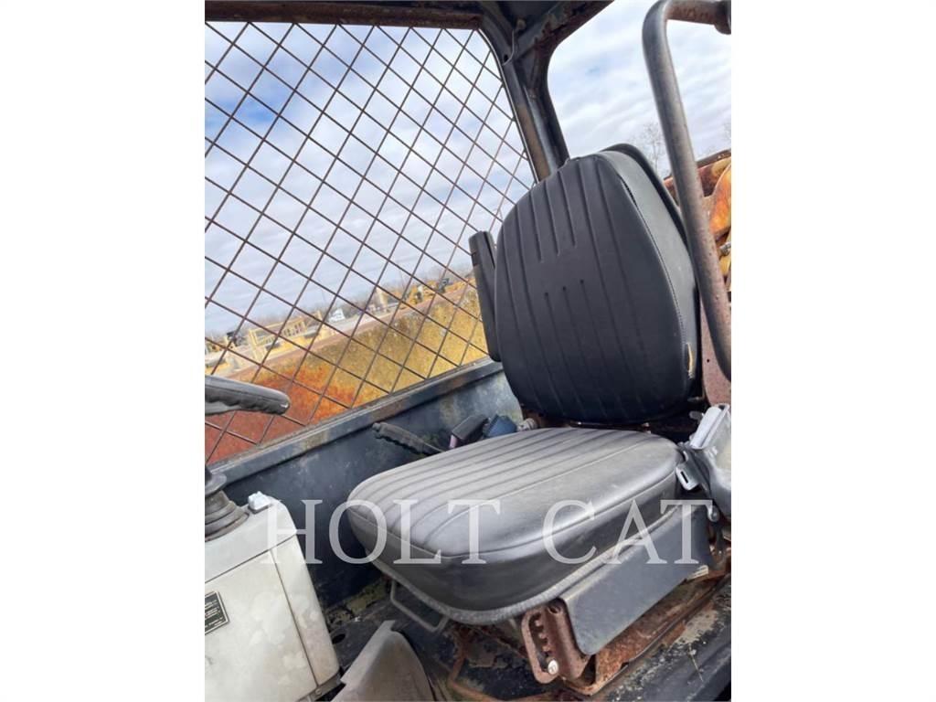 CAT TH63 텔러 핸들러