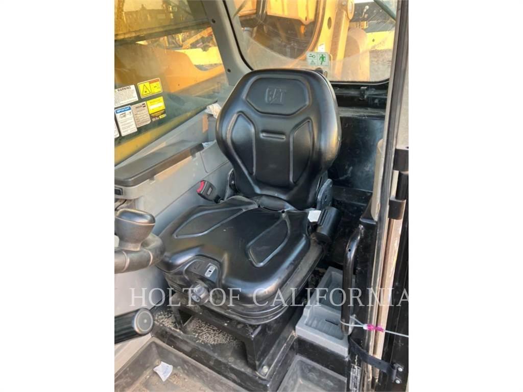 CAT TL1255D 텔러 핸들러