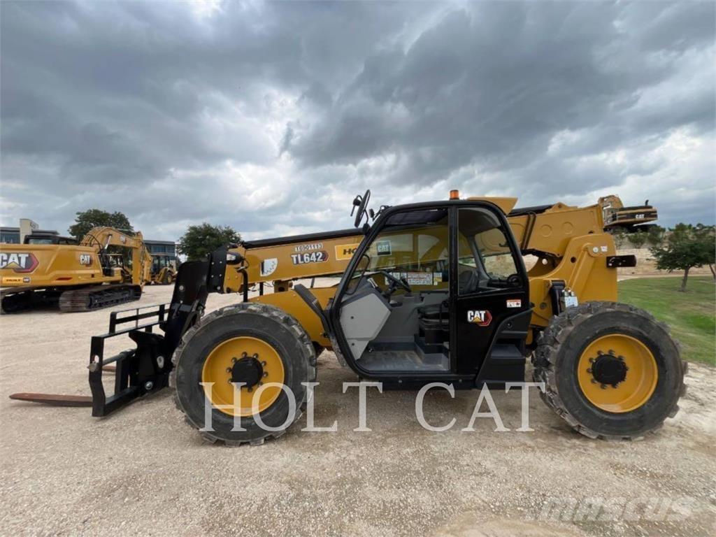 CAT TL642 텔러 핸들러