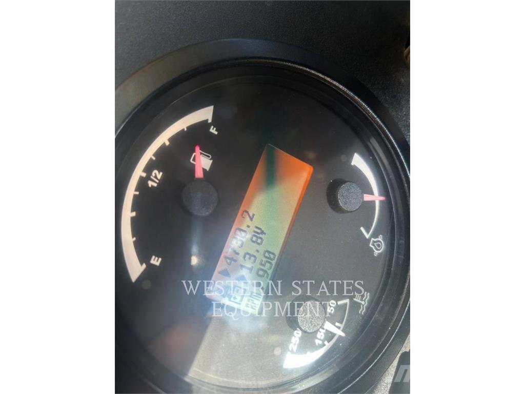 CAT TL943C 텔러 핸들러