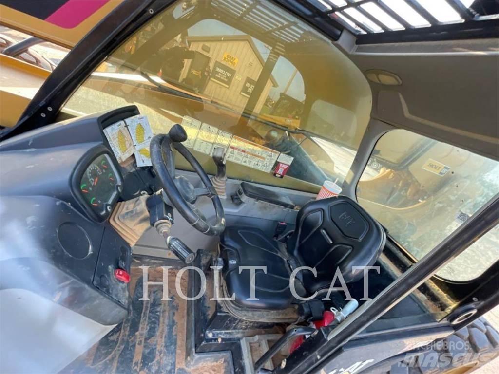 CAT TL943D 텔러 핸들러