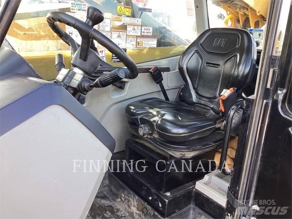 CAT TL943D 텔러 핸들러