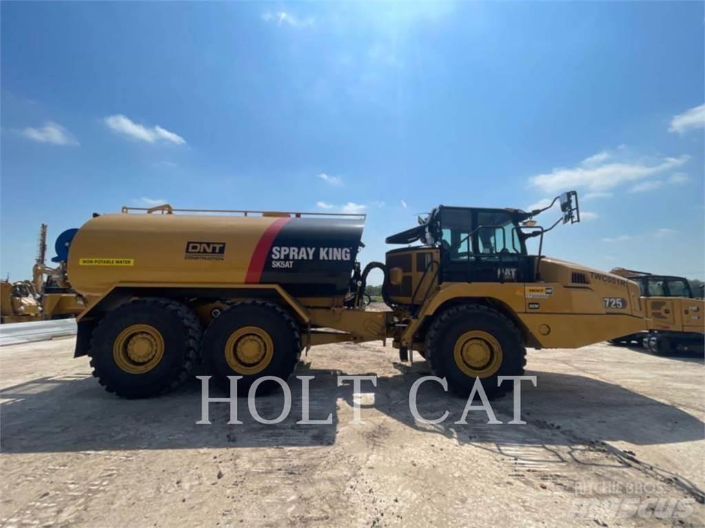 CAT W00 725 탱커 트럭
