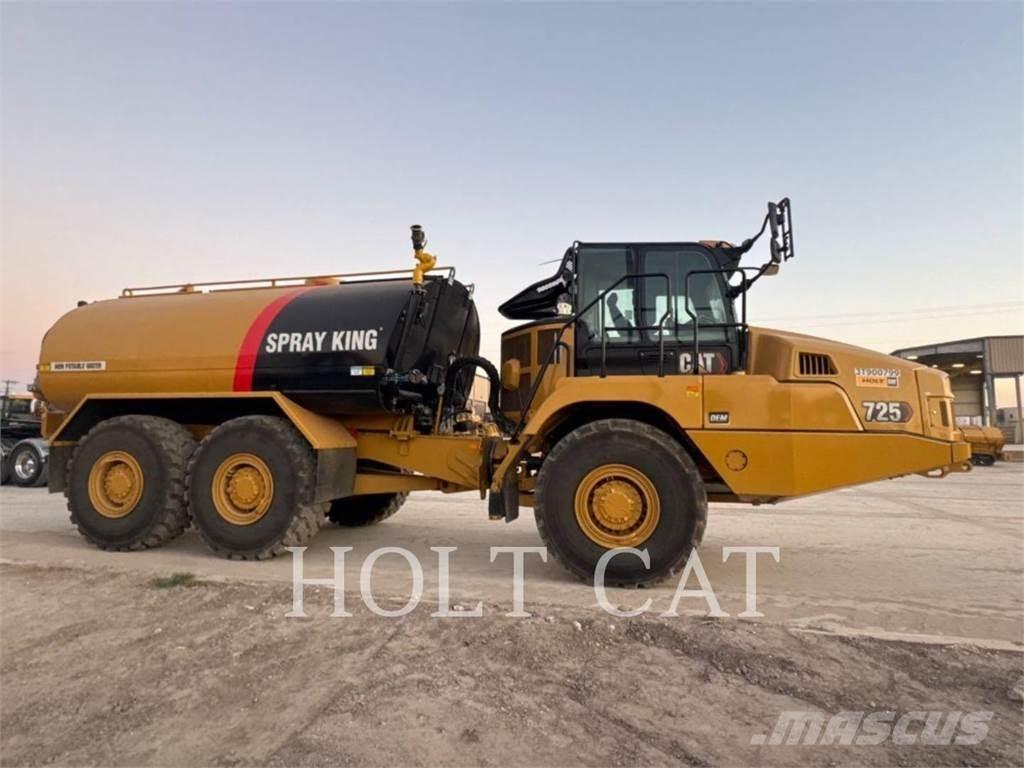 CAT W00 725 탱커 트럭
