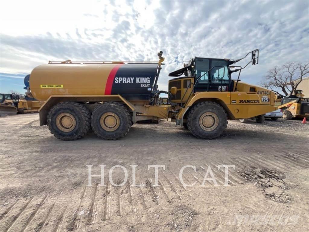 CAT W00 725 탱커 트럭