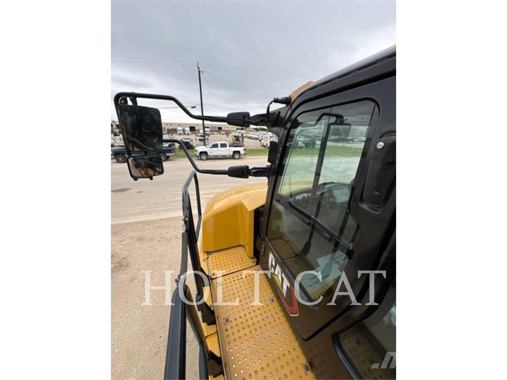 CAT W00 730 연결식 홀러