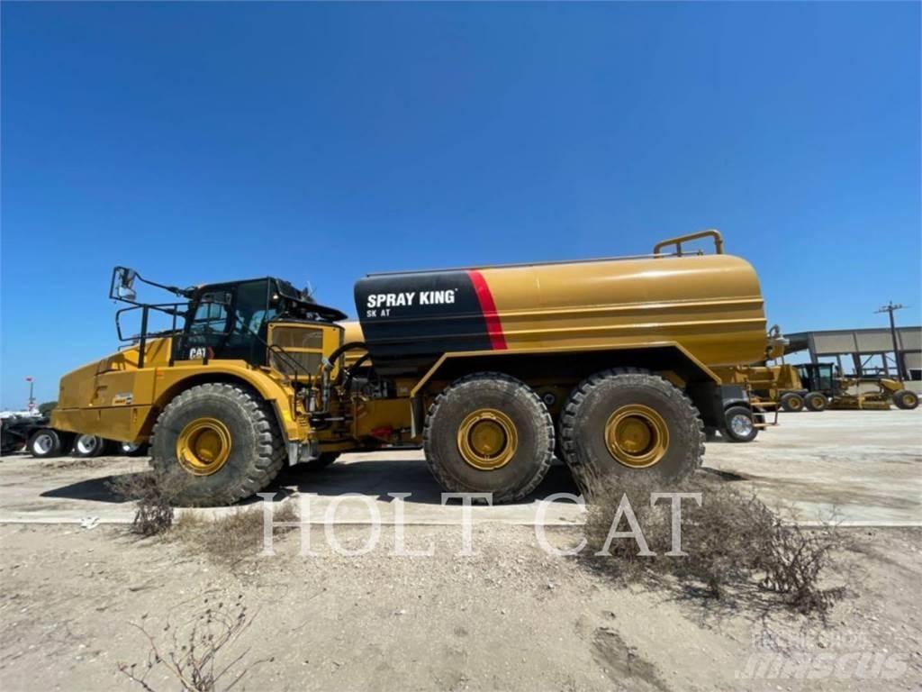 CAT W00 740 탱커 트럭