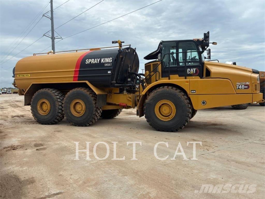 CAT W00 740 탱커 트럭