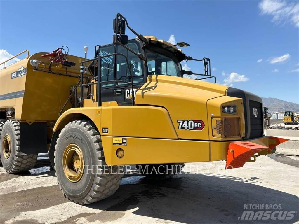 CAT WT 740 GC 탱커 트럭
