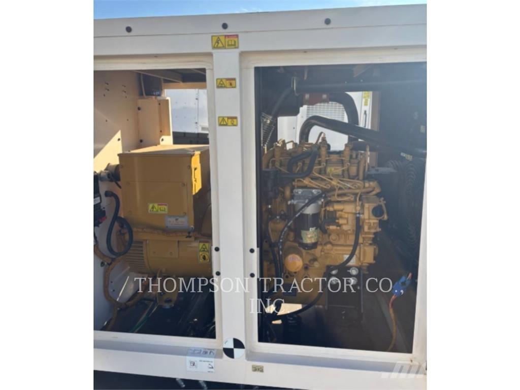 CAT XQ 35 기타 발전기