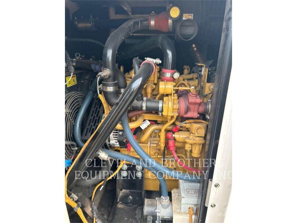 CAT XQ 35 기타 발전기