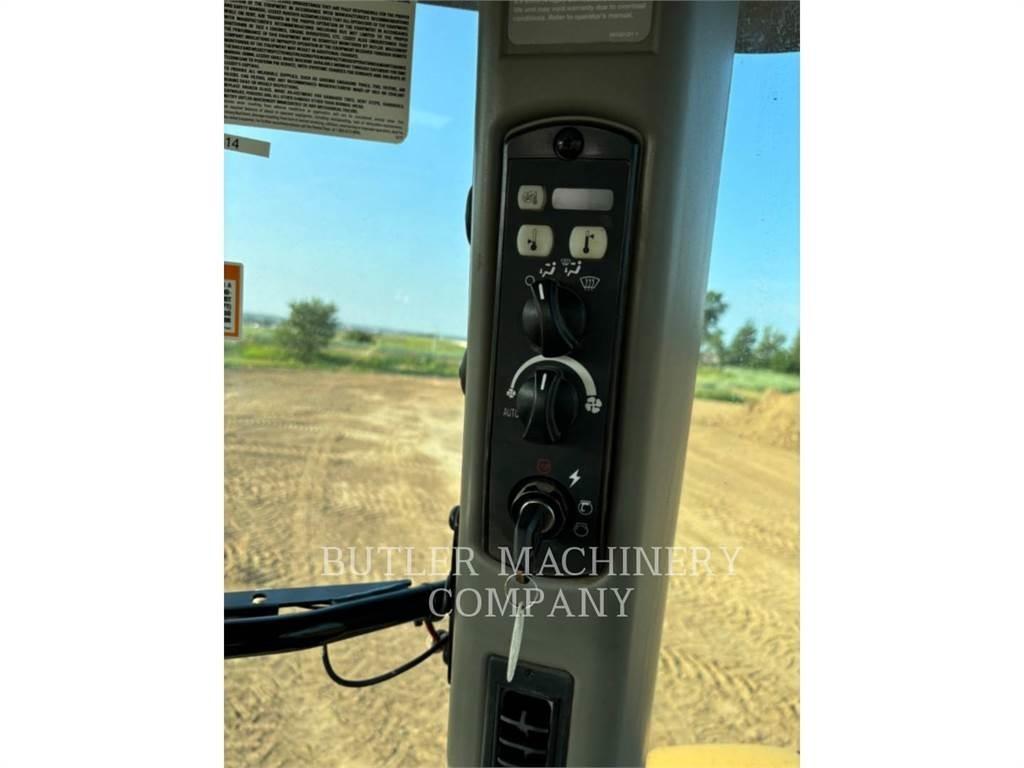 Challenger MTS865BSCR 스크레이퍼