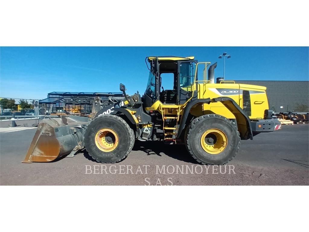 Doosan DL300.5  휠로우더