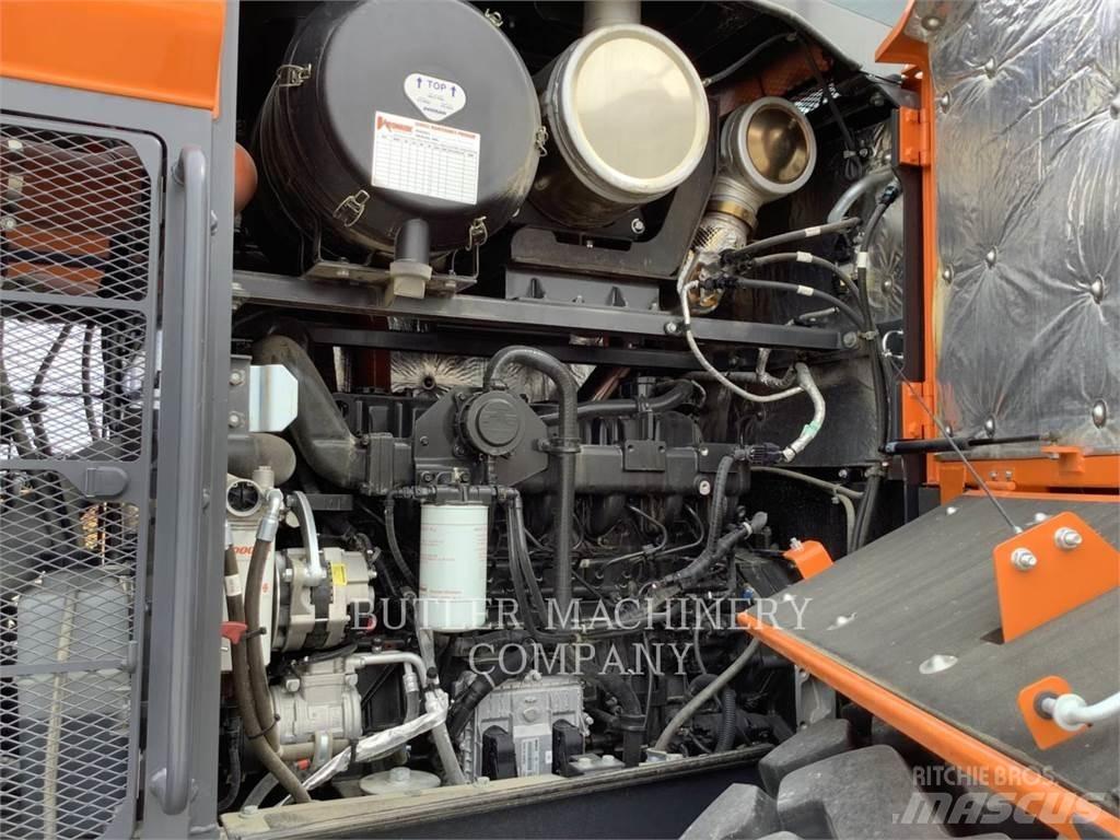 Doosan DL320-7  휠로우더