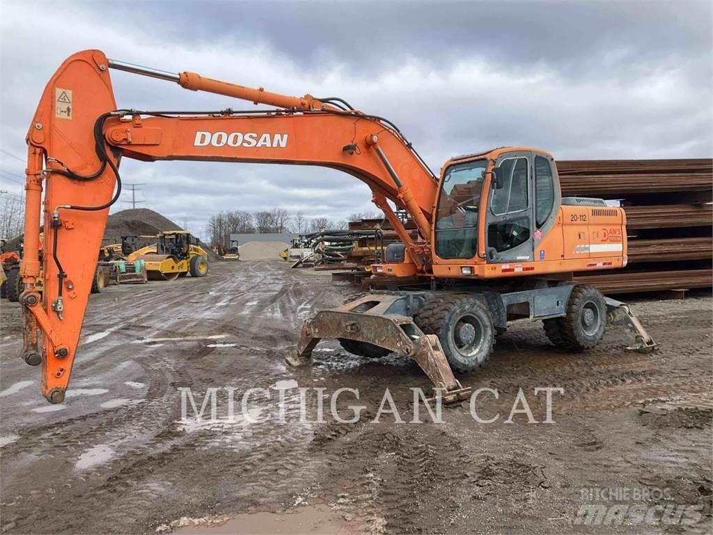 Doosan DX210W  휠 굴삭기