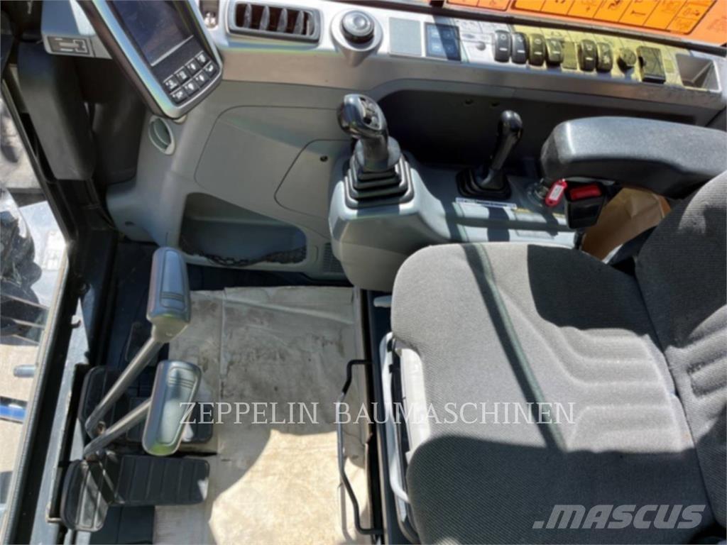 Doosan DX63-3 대형 굴삭기 29톤 이상
