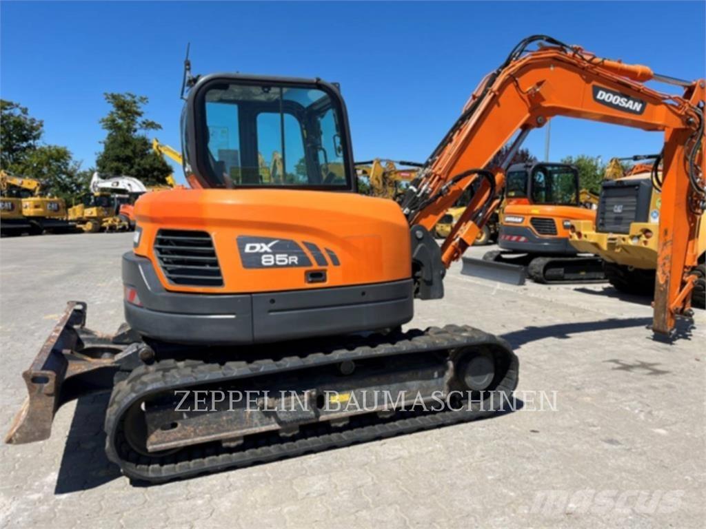 Doosan DX85R-3 대형 굴삭기 29톤 이상