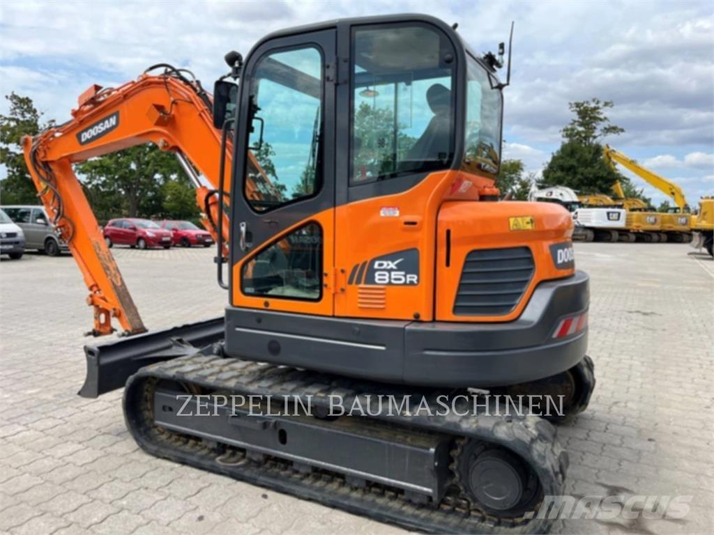 Doosan DX85R-3 대형 굴삭기 29톤 이상