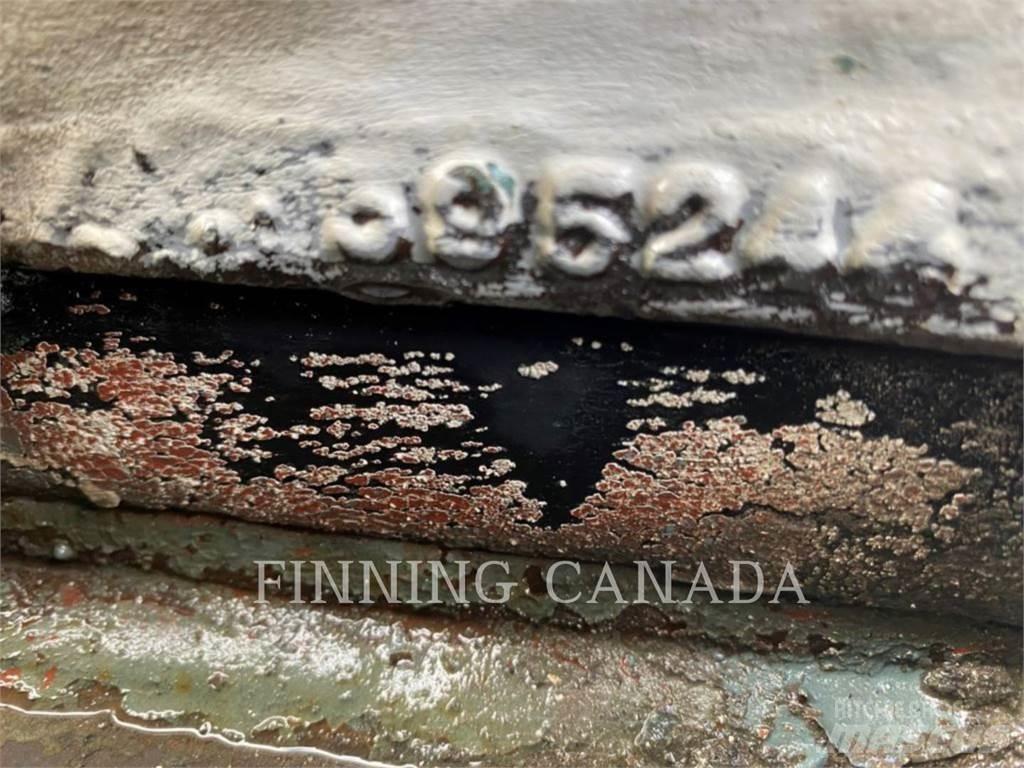 Finning M32 도로 굴착기