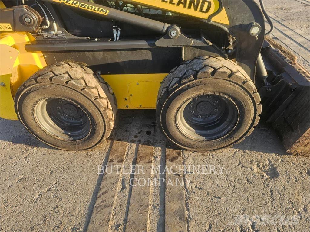 Ford / New Holland L318  스키드로더
