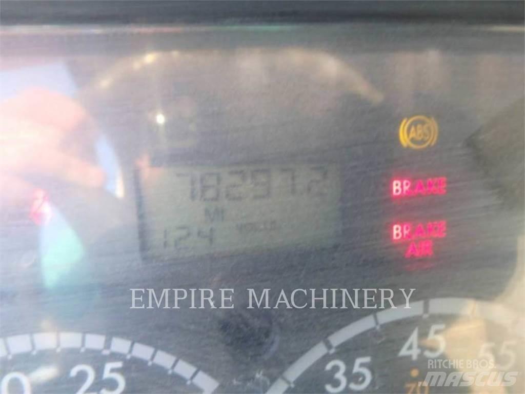 Freightliner 2K WT 탱커 트럭