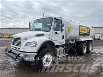 Freightliner WT4000 A 탱커 트럭