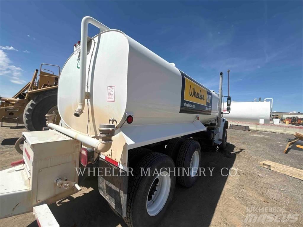 Freightliner WT4000 A 탱커 트럭