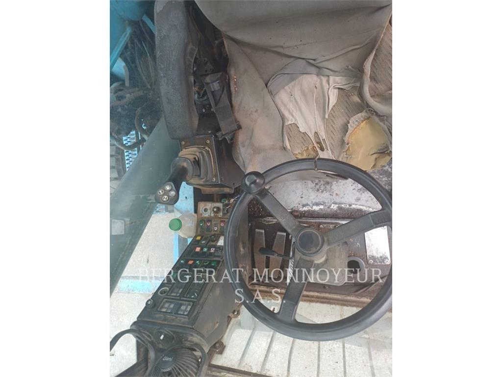 Fuchs MHL320  휠 굴삭기