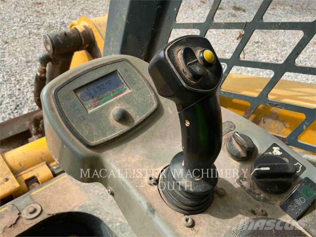 Gehl RT175 궤도식 로우더