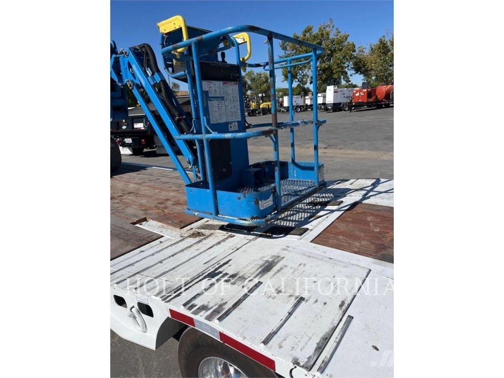 Genie BOOM Z40 관절형 전동이동 리프트