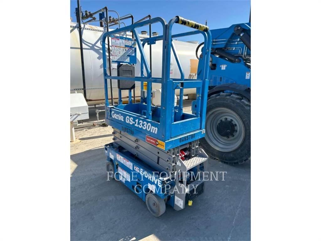 Genie GS1330 가위형 리프트