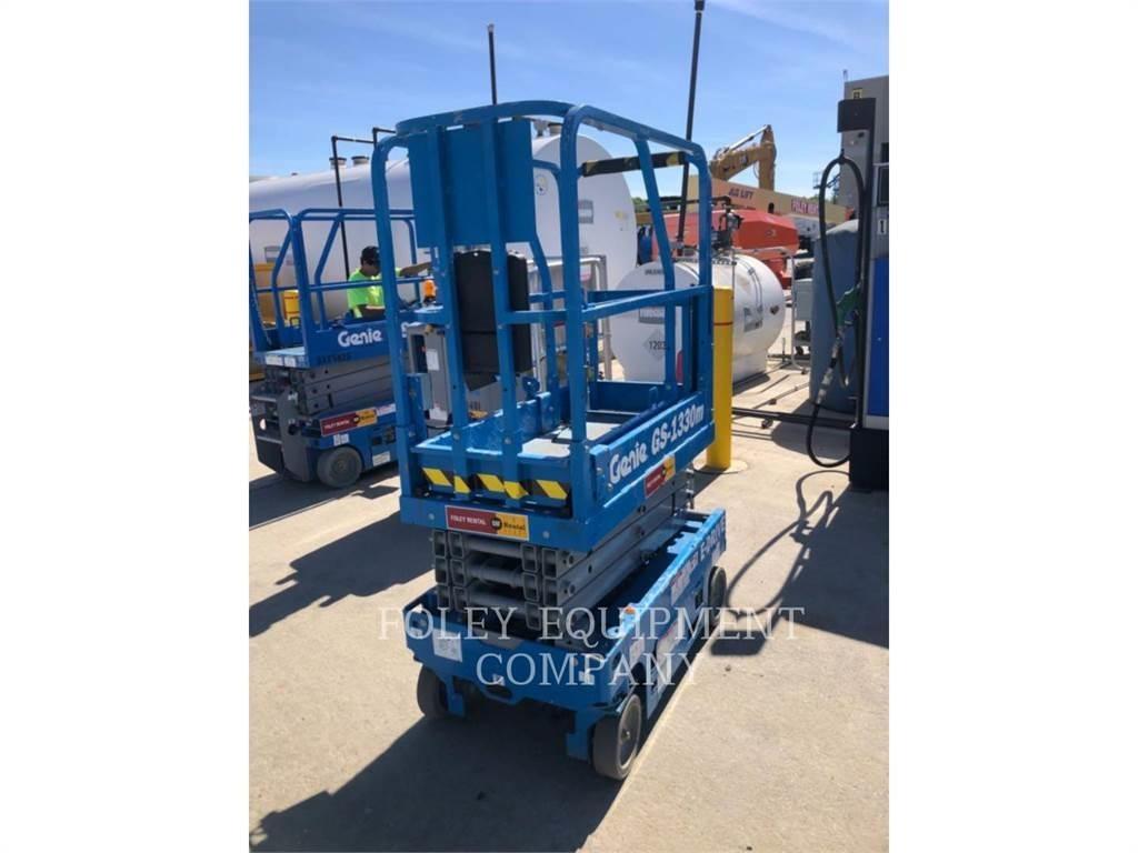 Genie GS1330 가위형 리프트