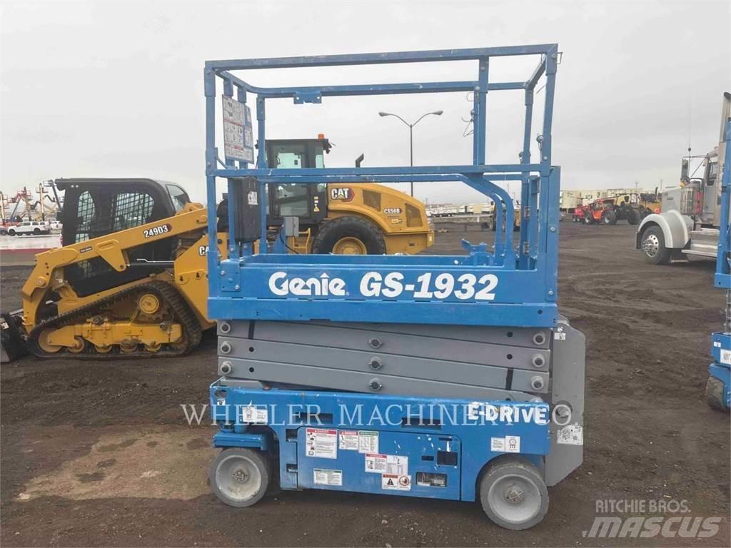 Genie GS1932 가위형 리프트