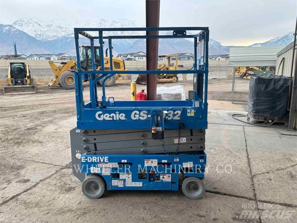 Genie GS1932 가위형 리프트