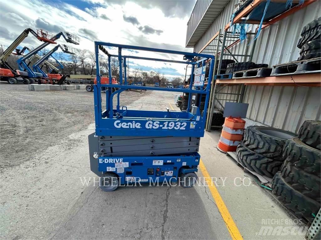Genie GS1932 가위형 리프트