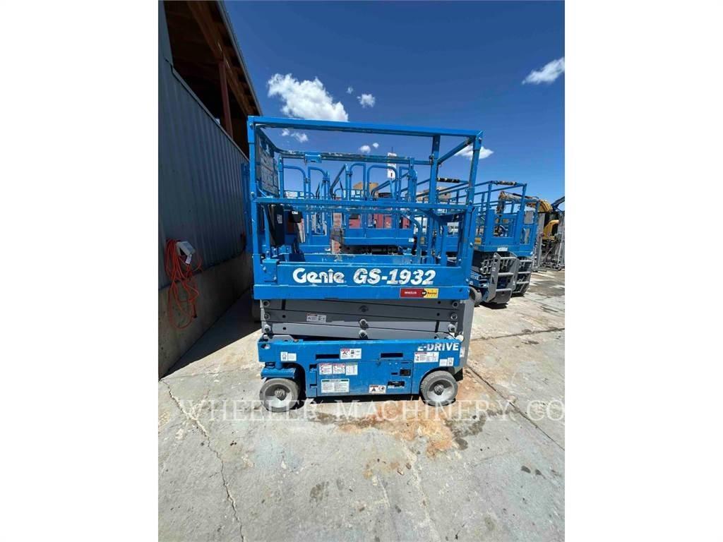 Genie GS1932 가위형 리프트